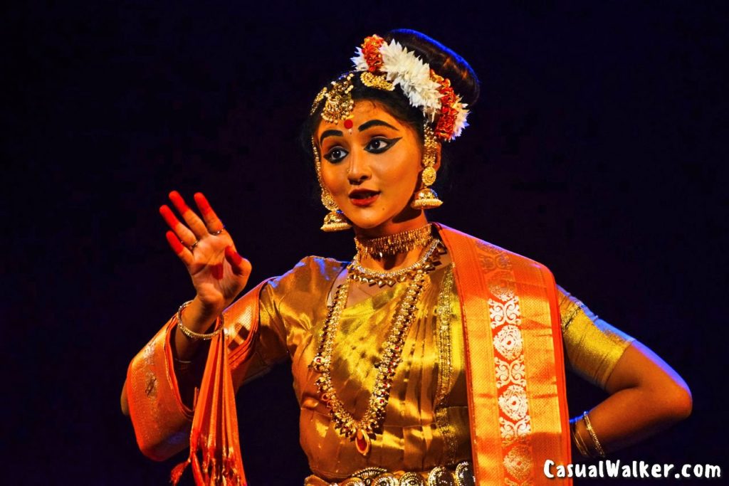 Mohiniyattam : An Enchanting Traditional Classical Dance Form of Kerala ...