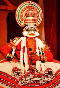 Mesmerizing Kathakali Play - Kalyanasougandhikam by Kalakshetra Foundation
